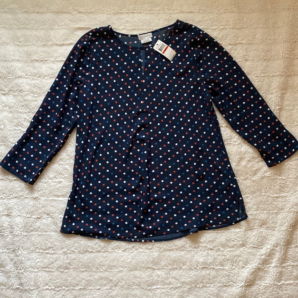 Van Heusen polka-dotted dress shirt with keyhole